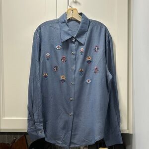 Vintage NikkiBlue Embroidered Ladies Button Shirt